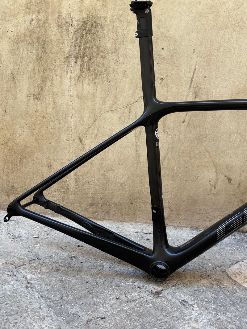 Used Giant TCR Advanced SL Disc Frameset 2023 Frameset 2023 Road & Gravel, Light Gray — image 18 of 18