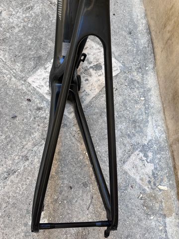 Used Giant TCR Advanced SL Disc Frameset 2023 Frameset 2023 Road & Gravel, Light Gray — image 3 of 18