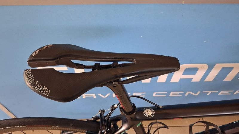 Used Bianchi Specialissima Super Record 2018 2018 Road & Gravel, Black — image 4 of 8