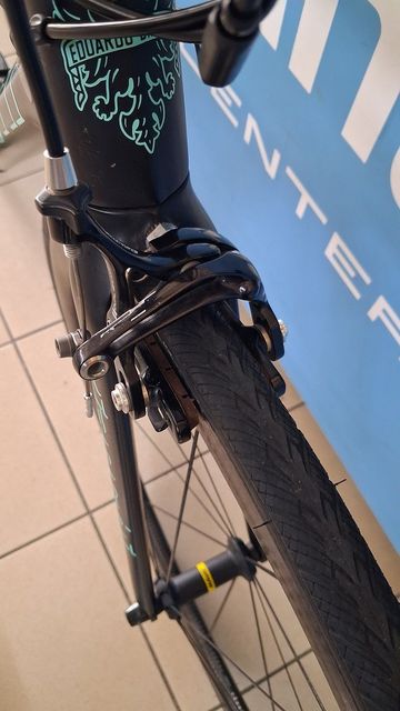 Used Bianchi Specialissima Super Record 2018 2018 Road & Gravel, Black — image 6 of 8