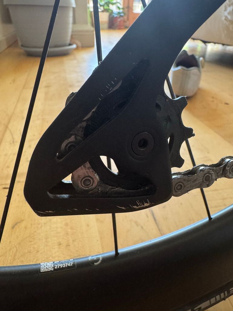 Używany Canyon Ultimate CFR Di2 Aero 2025 2025 Road & Gravel — zdjęcie 6 z 10