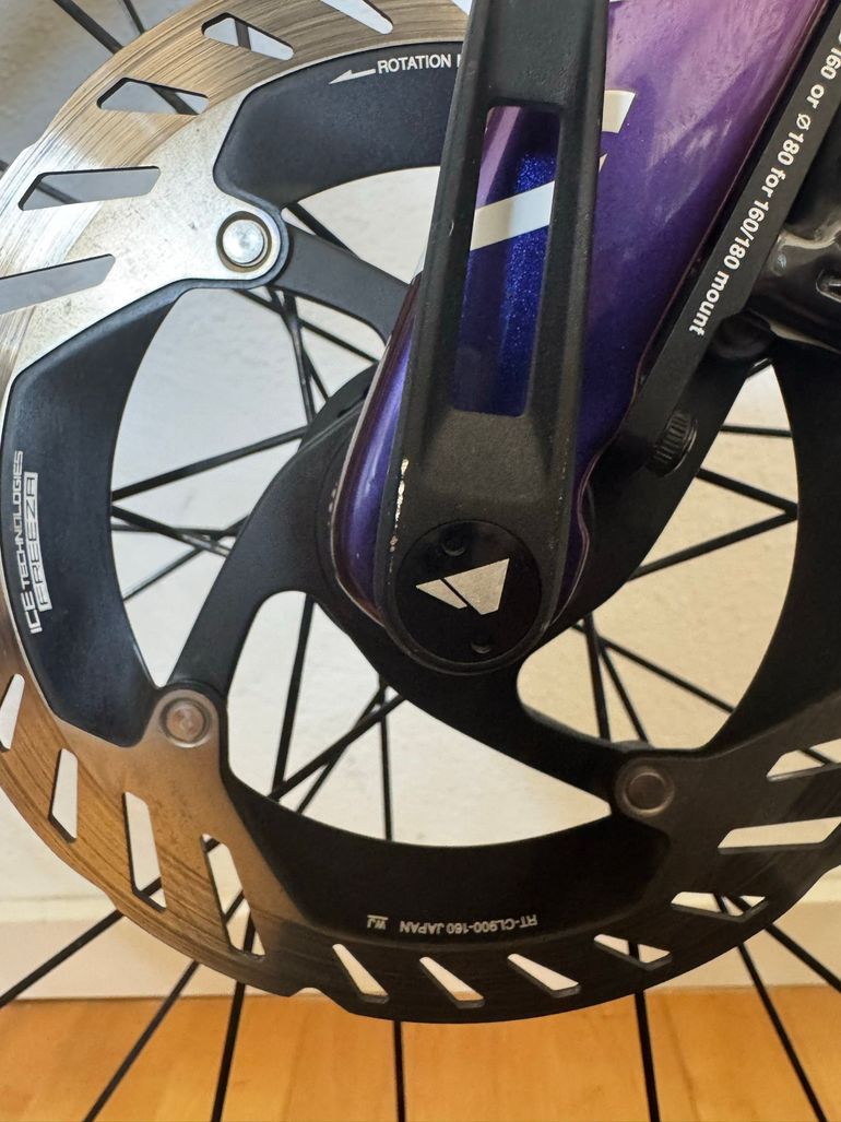 Używany Canyon Ultimate CFR Di2 Aero 2025 2025 Road & Gravel — zdjęcie 5 z 10