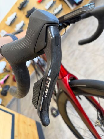 Trek Madone SLR 9 AXS 2027 2027 Road & Gravel de segunda mano, Rojo — imagen 11 de 12