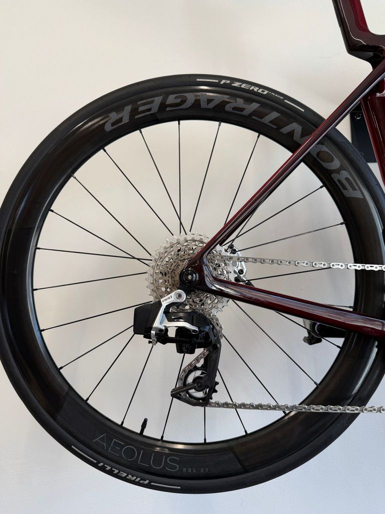 Trek Madone SLR 9 AXS 2027 2027 Road & Gravel de segunda mano, Rojo — imagen 8 de 12