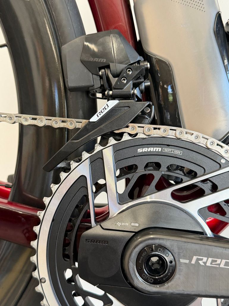 Trek Madone SLR 9 AXS 2027 2027 Road & Gravel de segunda mano, Rojo — imagen 4 de 12