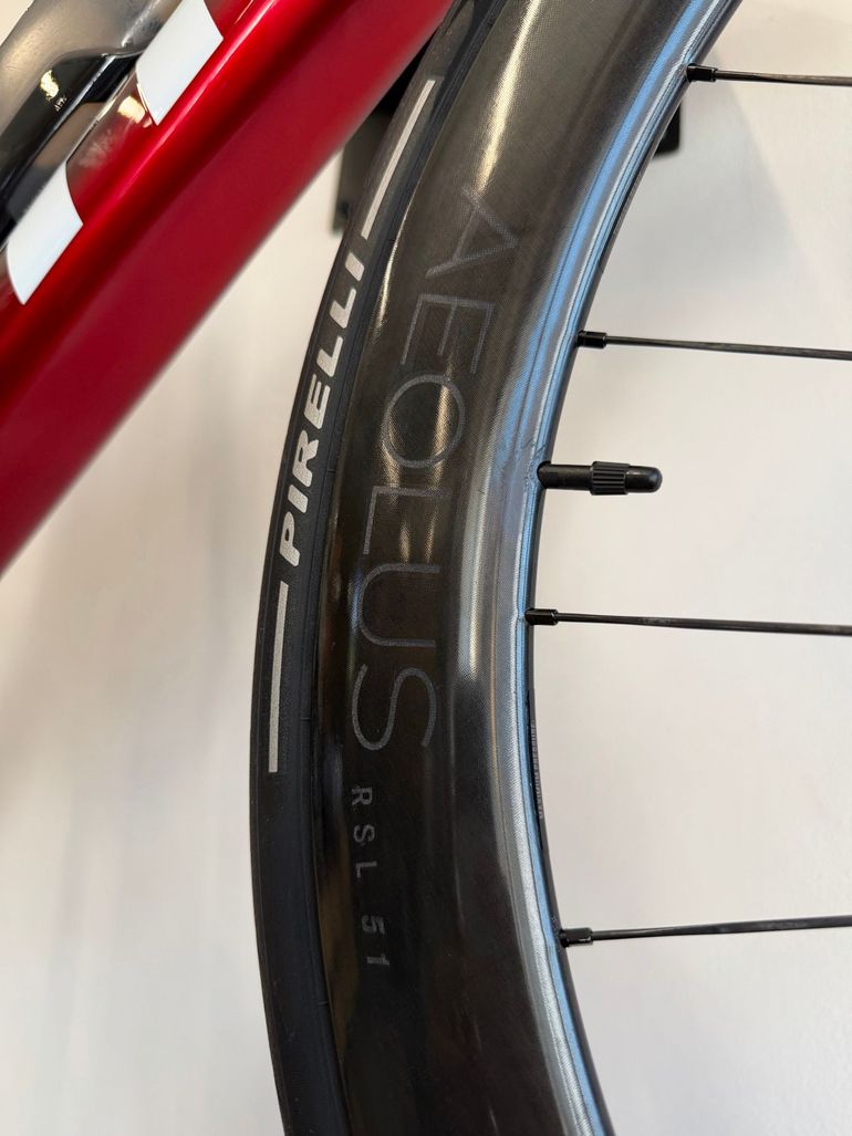 Trek Madone SLR 9 AXS 2027 2027 Road & Gravel de segunda mano, Rojo — imagen 7 de 12