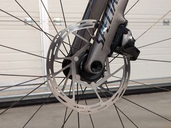 Specialized Tarmac SL8 Expert - SRAM Rival AXS 2024 2024 Road & Gravel de segunda mano, Gris claro — imagen 9 de 10
