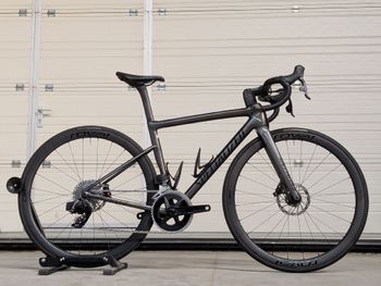 Specialized Tarmac SL8 Expert - SRAM Rival AXS 2024 2024 Carretera y gravel de segunda mano