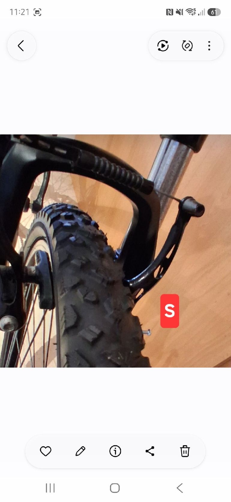 Used B Twin Rockrider Shimano Tourney 2020 Mountainbike, Light Gray — image 8 of 9