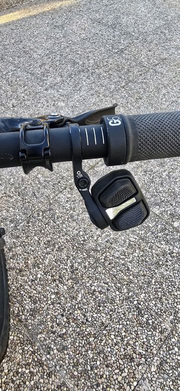 Tweedehands Canyon Spectral CF LTD 2024 2024 Mountainbike — afbeelding 10 van 16