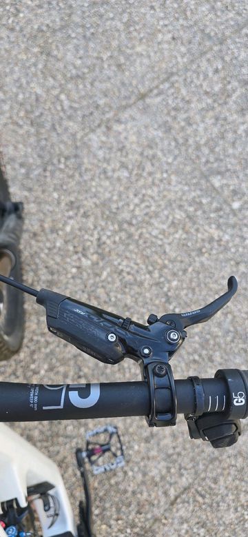 Tweedehands Canyon Spectral CF LTD 2024 2024 Mountainbike — afbeelding 9 van 16