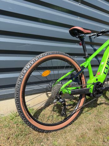 Używany CUBE REACTION HYBRID PERFORMANCE, 500 2022 2022 Mountainbike — zdjęcie 3 z 8