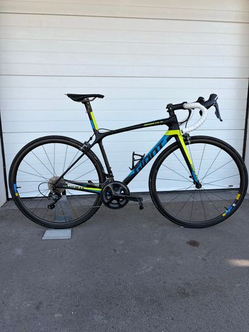 Giant TCR Advanced SL 2 2017 2017 Road & Gravel usato