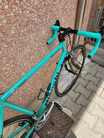 Used Bianchi Custom Campagnolo Chorus 2001 Road & Gravel, Blue — image 6 of 6