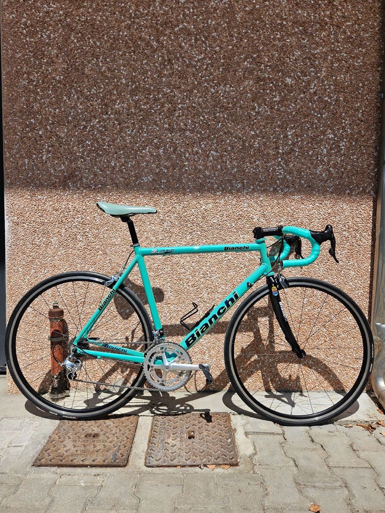 Bianchi Custom Campagnolo Chorus 2001 Road & Gravel de segunda mano, Azul — imagen 1 de 3