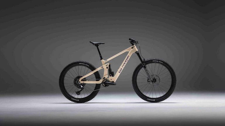 Used Lee Cougan FLO Carbon 2026 Mountainbike, White — image 2 of 5