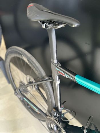 Używany Bianchi Specialissima COMP Ultegra Di2 2025 2025 Road & Gravel — zdjęcie 6 z 14