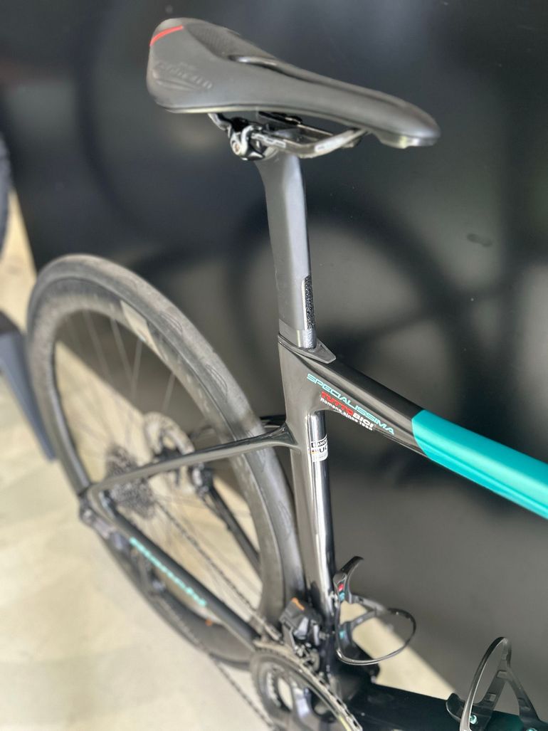 Używany Bianchi Specialissima COMP Ultegra Di2 2025 2025 Road & Gravel — zdjęcie 6 z 14