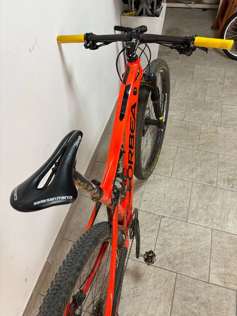 Used Orbea OIZ M30 2019 2019 Mountainbike, Orange, 27.5, 29 — image 13 of 14