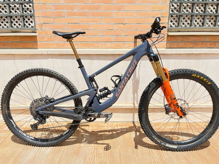 Używany Santacruz Custom Shimano Deore XT 2021 Mountainbike — zdjęcie 1 z 10