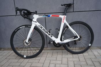 Gebrauchtes Pinarello DOGMA F10 DISK 2019 2019 Road & Gravel, Weiß — Bild 2 von 8