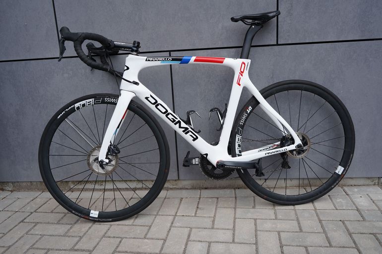 Gebrauchtes Pinarello DOGMA F10 DISK 2019 2019 Road & Gravel, Weiß — Bild 2 von 8