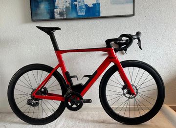 Used BMC Roadmachine 01 THREE 2022 2022 Road & Gravel, Red — image 3 of 3