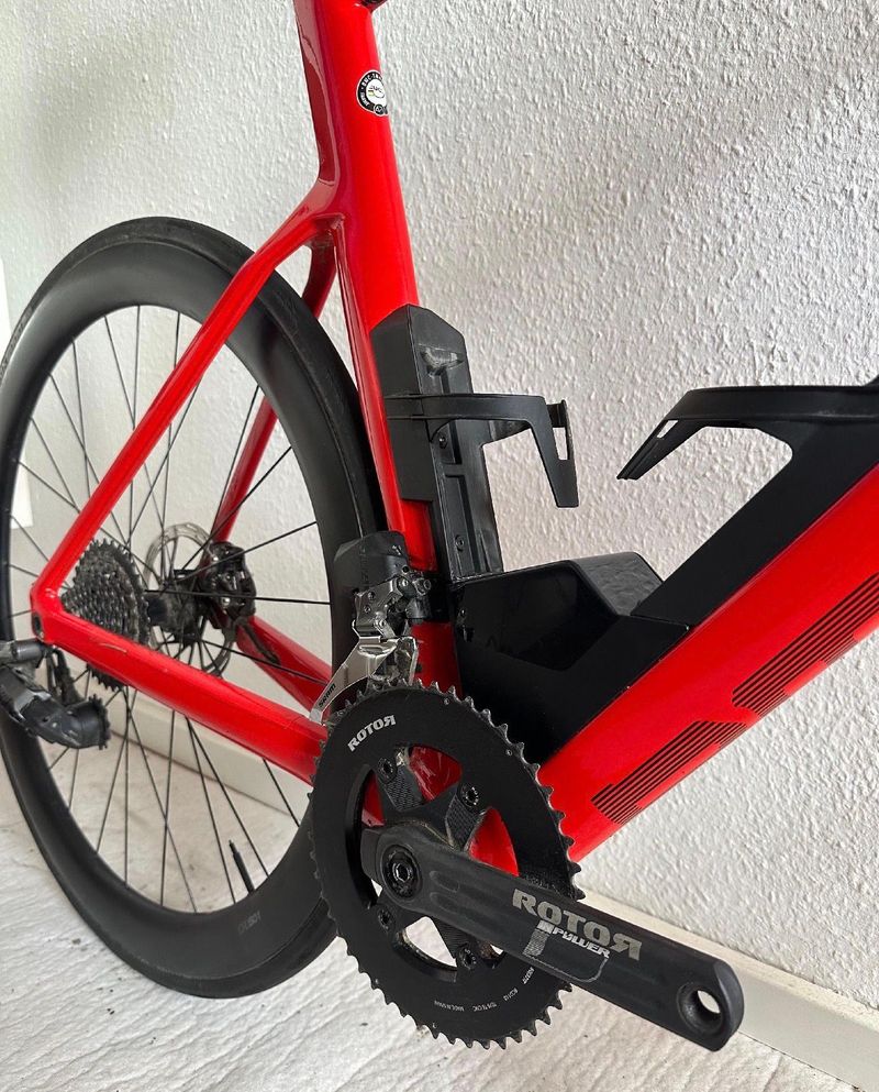 Used BMC Roadmachine 01 THREE 2022 2022 Road & Gravel, Red — image 1 of 3