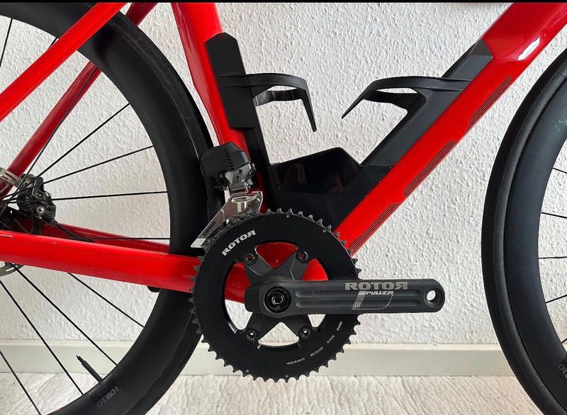Used BMC Roadmachine 01 THREE 2022 2022 Road & Gravel, Red — image 2 of 3