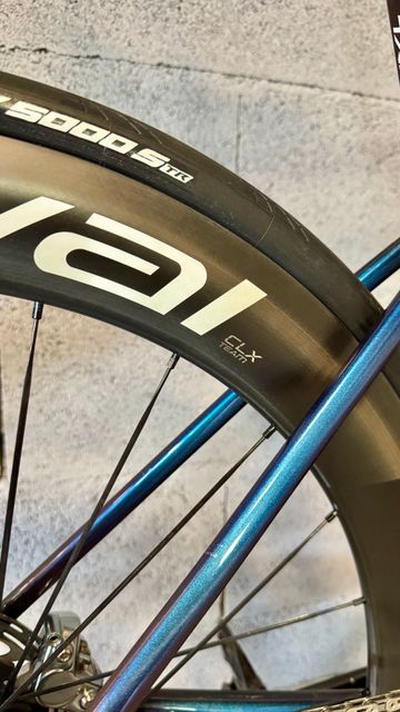 Used S-Works SL8 QuickStep Custom SRAM Red eTap AXS 2024 Road & Gravel, Blue — image 5 of 11