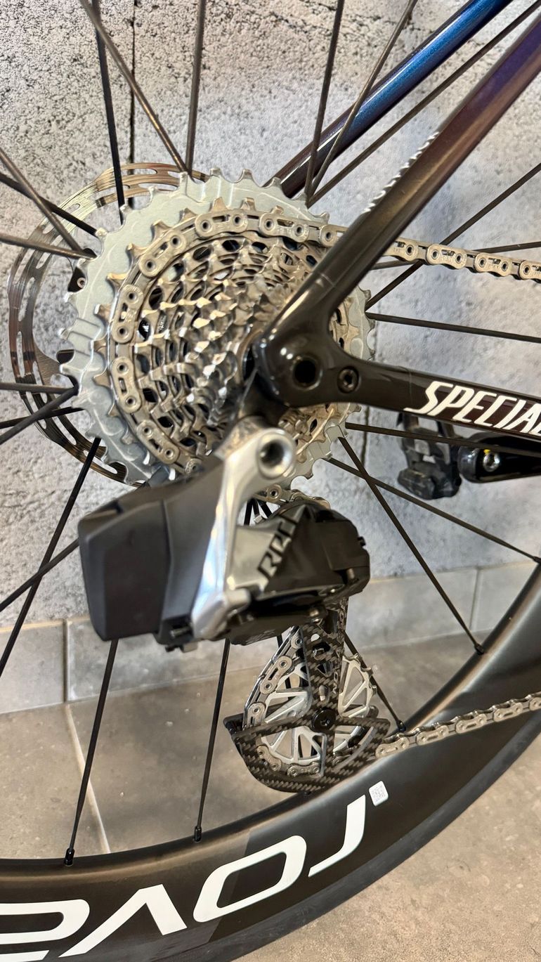 Używany S-Works SL8 QuickStep Custom SRAM Red eTap AXS 2024 Road & Gravel — zdjęcie 3 z 11