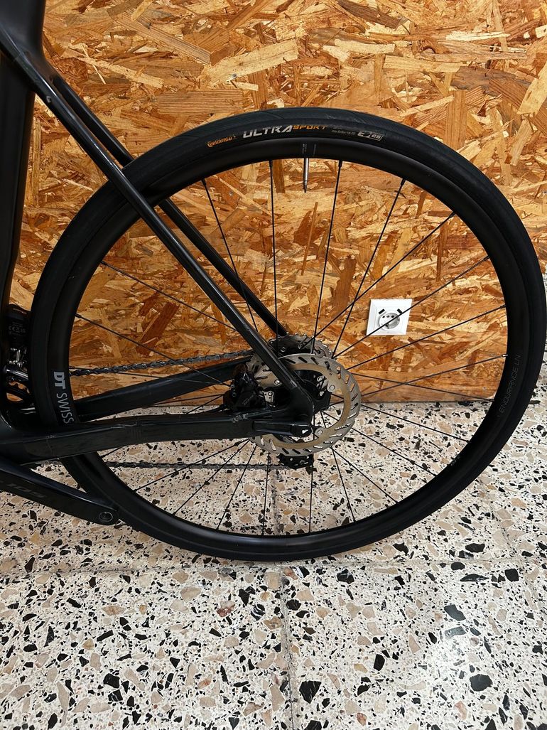 Canyon Endurace CF 7 Di2 2024 2024 Road & Gravel de segunda mano, Negro — imagen 8 de 13