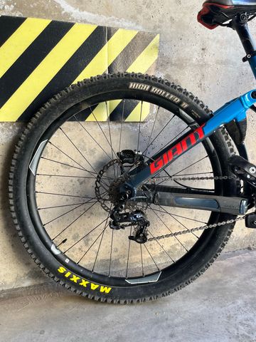 Used Giant Glory SRAM GX 2016 Mountainbike, Blue, 27.5 (650B) — image 8 of 17