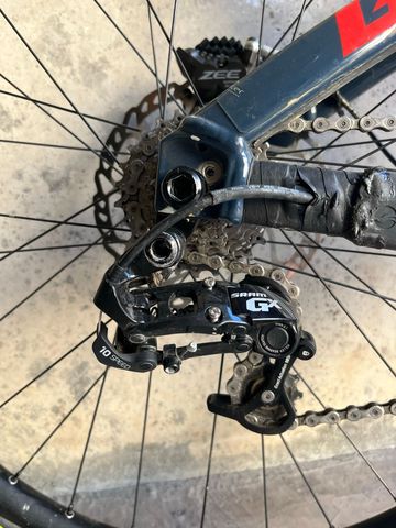 Used Giant Glory SRAM GX 2016 Mountainbike, Blue, 27.5 (650B) — image 13 of 17