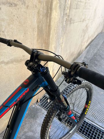 Used Giant Glory SRAM GX 2016 Mountainbike, Blue, 27.5 (650B) — image 10 of 17