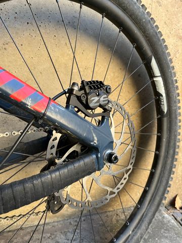 Used Giant Glory SRAM GX 2016 Mountainbike, Blue, 27.5 (650B) — image 5 of 17