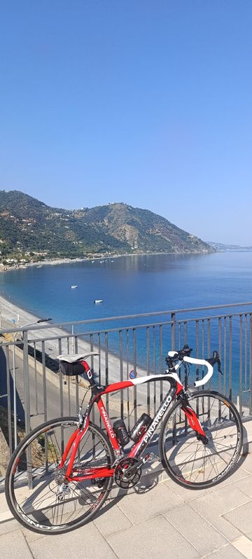 Pinarello Custom Campagnolo Centaur 2013 Road & Gravel usato, Rosso — immagine 4 di 6