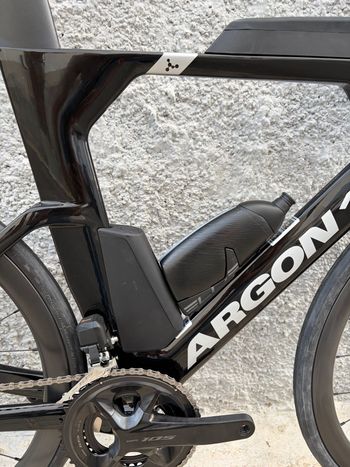 Argon 18 E117 Shimano 105 Di2 2026 2026 Road & Gravel d'occasion — image 3 sur 11