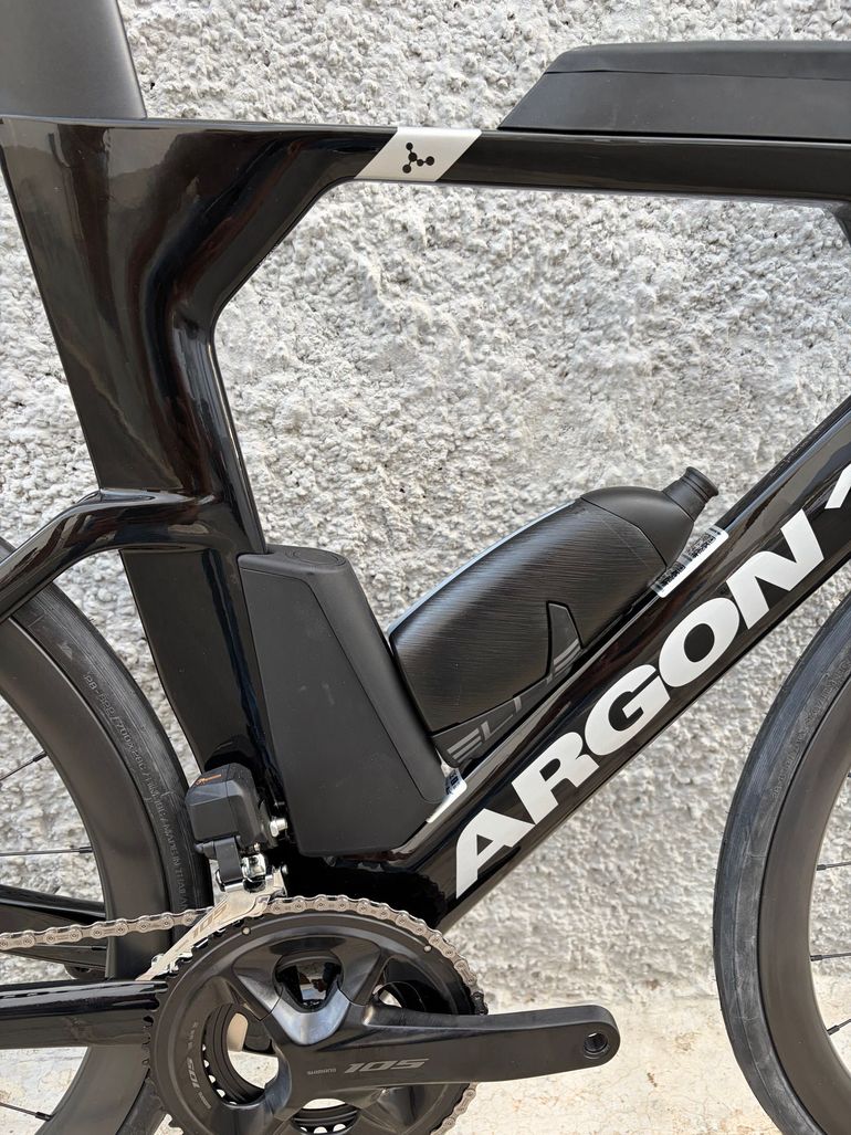 Argon 18 E117 Shimano 105 Di2 2026 2026 Road & Gravel d'occasion — image 3 sur 11