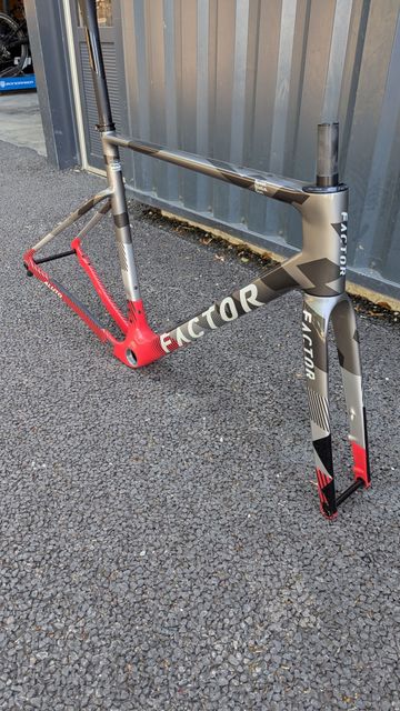 Used Factor ALUTO 2026 Frameset 2026 Road & Gravel, Light Gray — image 2 of 4