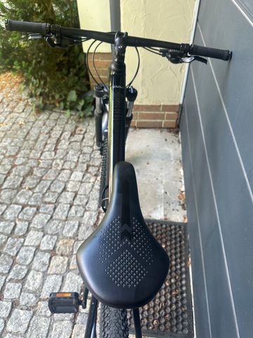 Used Orbea ONNA 40 2024 2024 Mountainbike, Black, 27.5, 29 — image 4 of 6