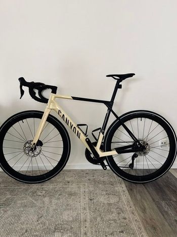 Używany Canyon Ultimate CF SL 7 Di2 Aero 2025 2025 Road & Gravel