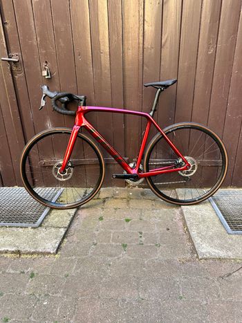 Used Trek Émonda SL 6 AXS 2023 2023 Road & Gravel, Red — image 7 of 8