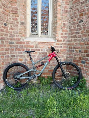 Used YT Industries Capra SRAM X01 Eagle 2025 Mountainbike, White — image 2 of 7