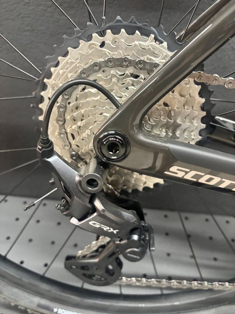 Używany Scott Addict Gravel 40 2026 2026 Road & Gravel — zdjęcie 6 z 7