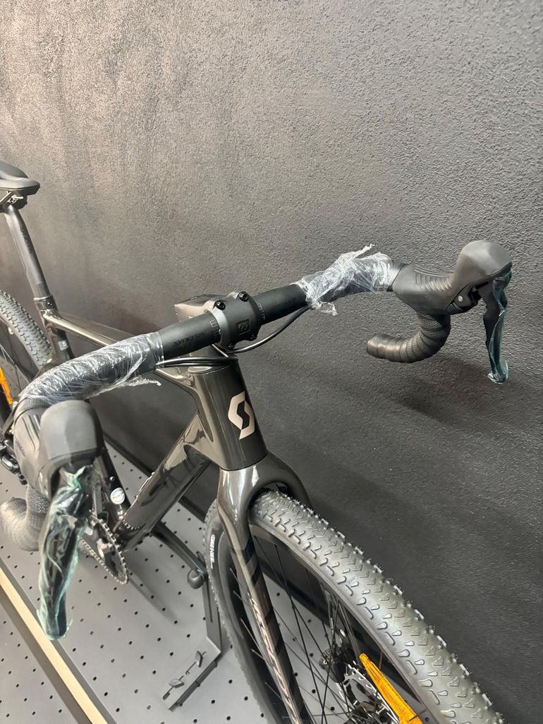 Używany Scott Addict Gravel 40 2026 2026 Road & Gravel — zdjęcie 4 z 7