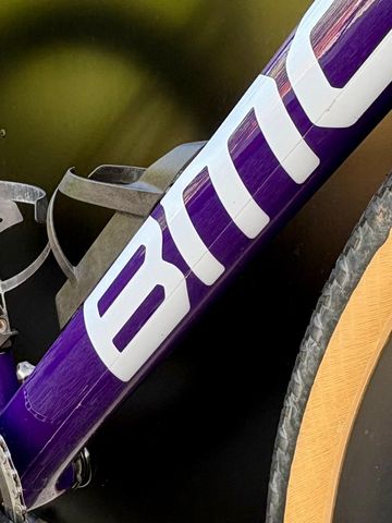 Used BMC Kaius 01 THREE 2024 2024 Road & Gravel, Purple — image 3 of 4