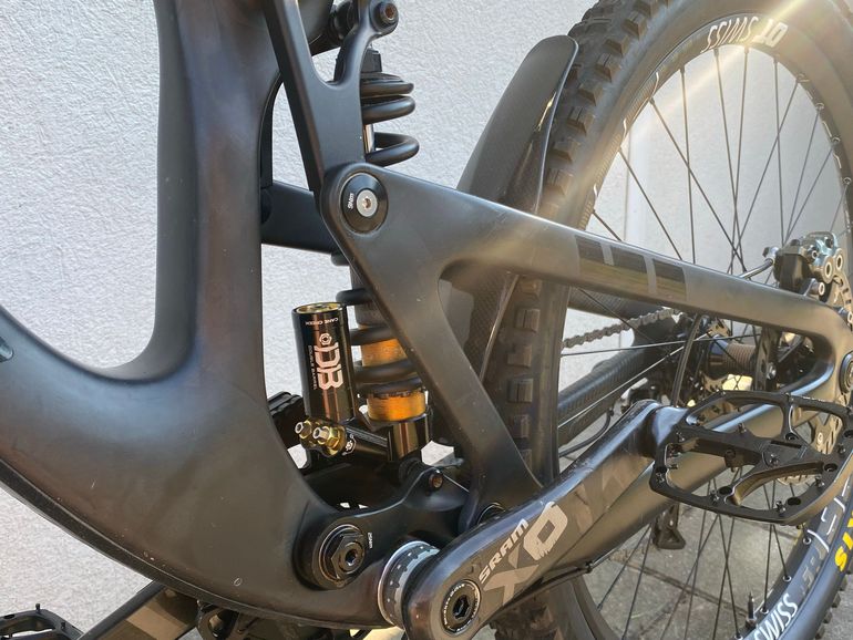 Używany Propain Rage CF 27.5 Highend 2019 2019 Mountainbike — zdjęcie 6 z 15