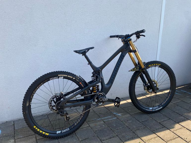 Używany Propain Rage CF 27.5 Highend 2019 2019 Mountainbike — zdjęcie 15 z 15