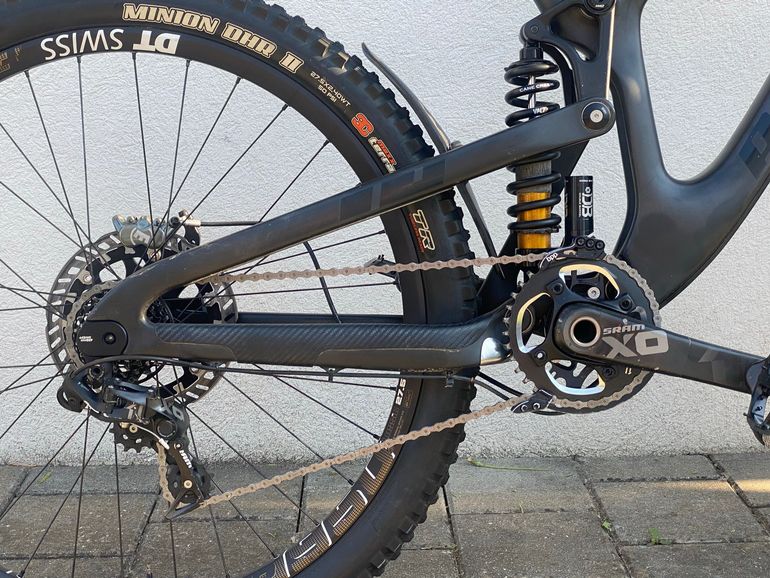 Używany Propain Rage CF 27.5 Highend 2019 2019 Mountainbike — zdjęcie 10 z 15